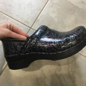 Dansko size 37